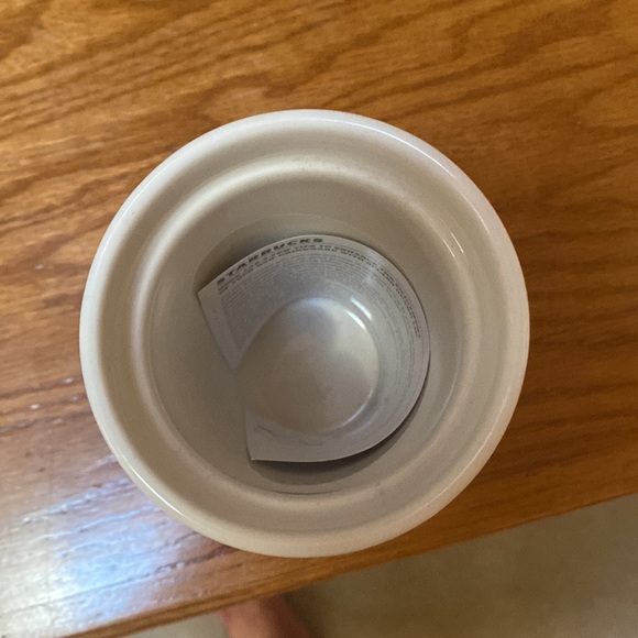 12 Fl oz Starbucks traveler mug - Picture 4 of 4
